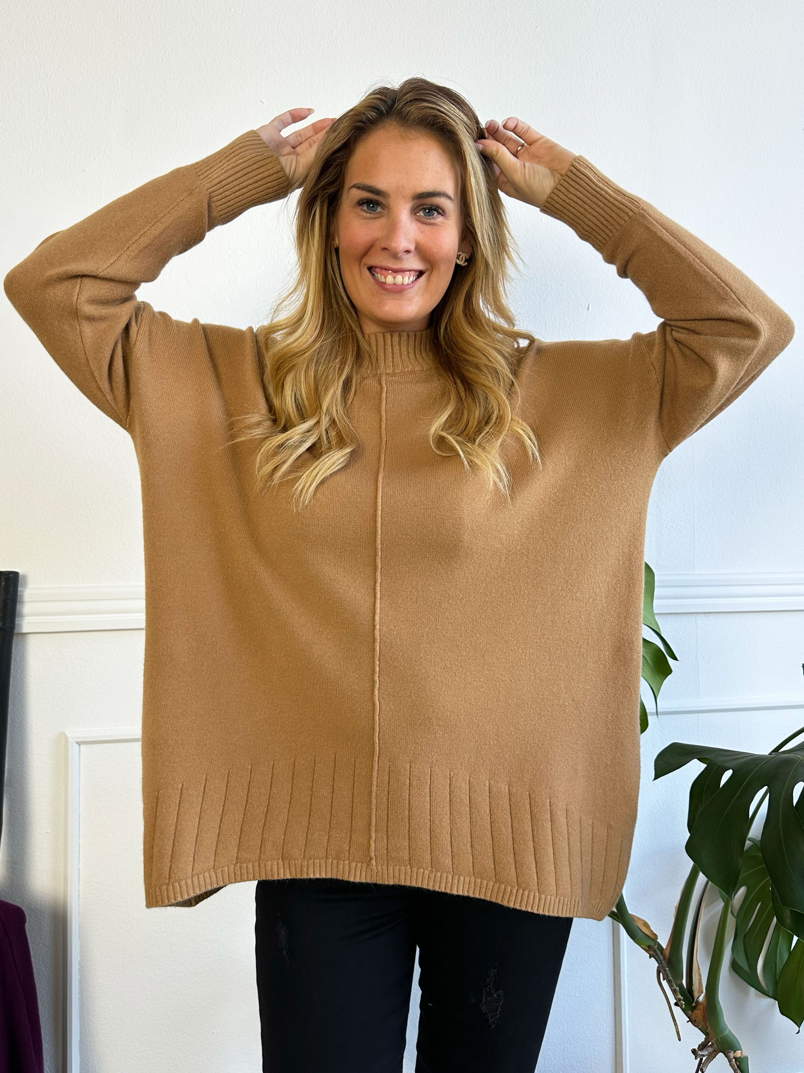 Amora - Lang blød strikbluse